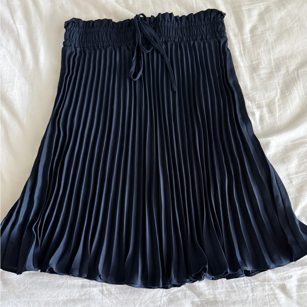 H&M Navy Pleated Skirt